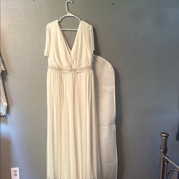 torrid Dresses & Skirts - Torrid Cream White Ruched Tie Front Gown